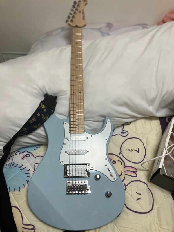 YAMAHA エレキギター PACIFICA112VM アイスブルーの画像